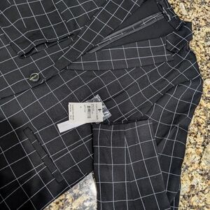 Amanda Chelsey suit, black and white, jacket size XL, pants size 16